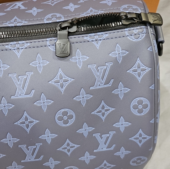 Louis Vuitton Keepall Bandouliere 50 Giant Monogram Shadow Blue Travel Bag Leath - Picture 9 of 16